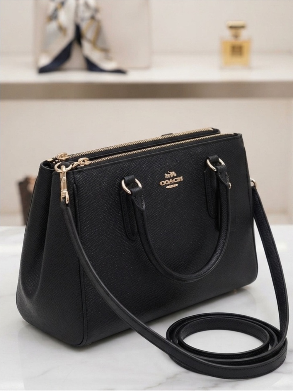 Coach Black Crossgrain
Leather Mini Surrey Carryall
Satchel Bag F44962
